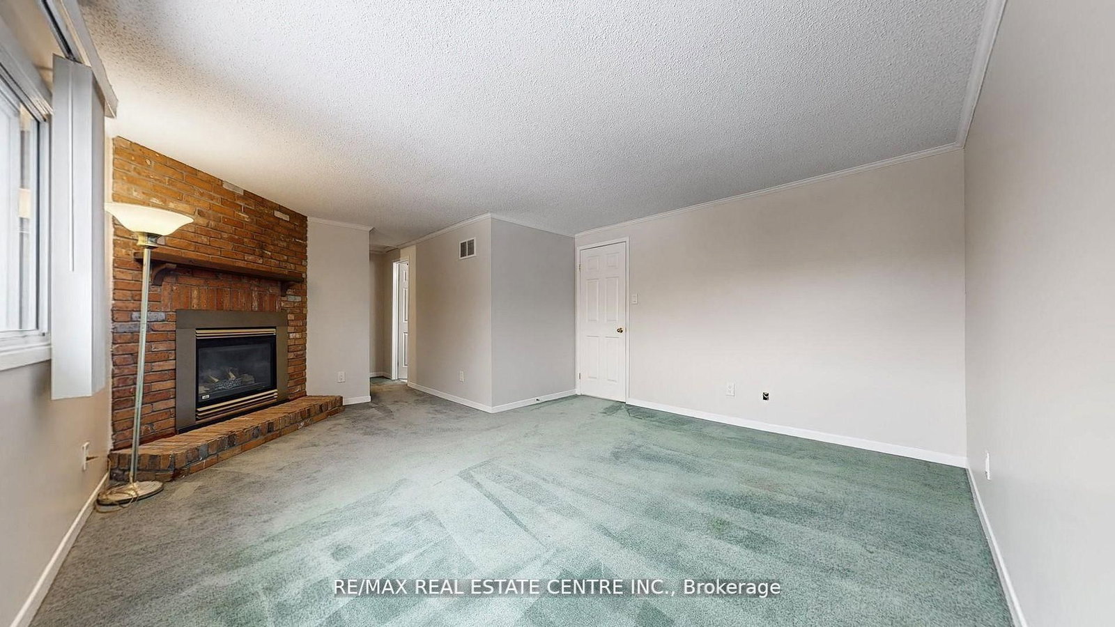 3079 Fifth Line W, Unit 67 - Photo 18