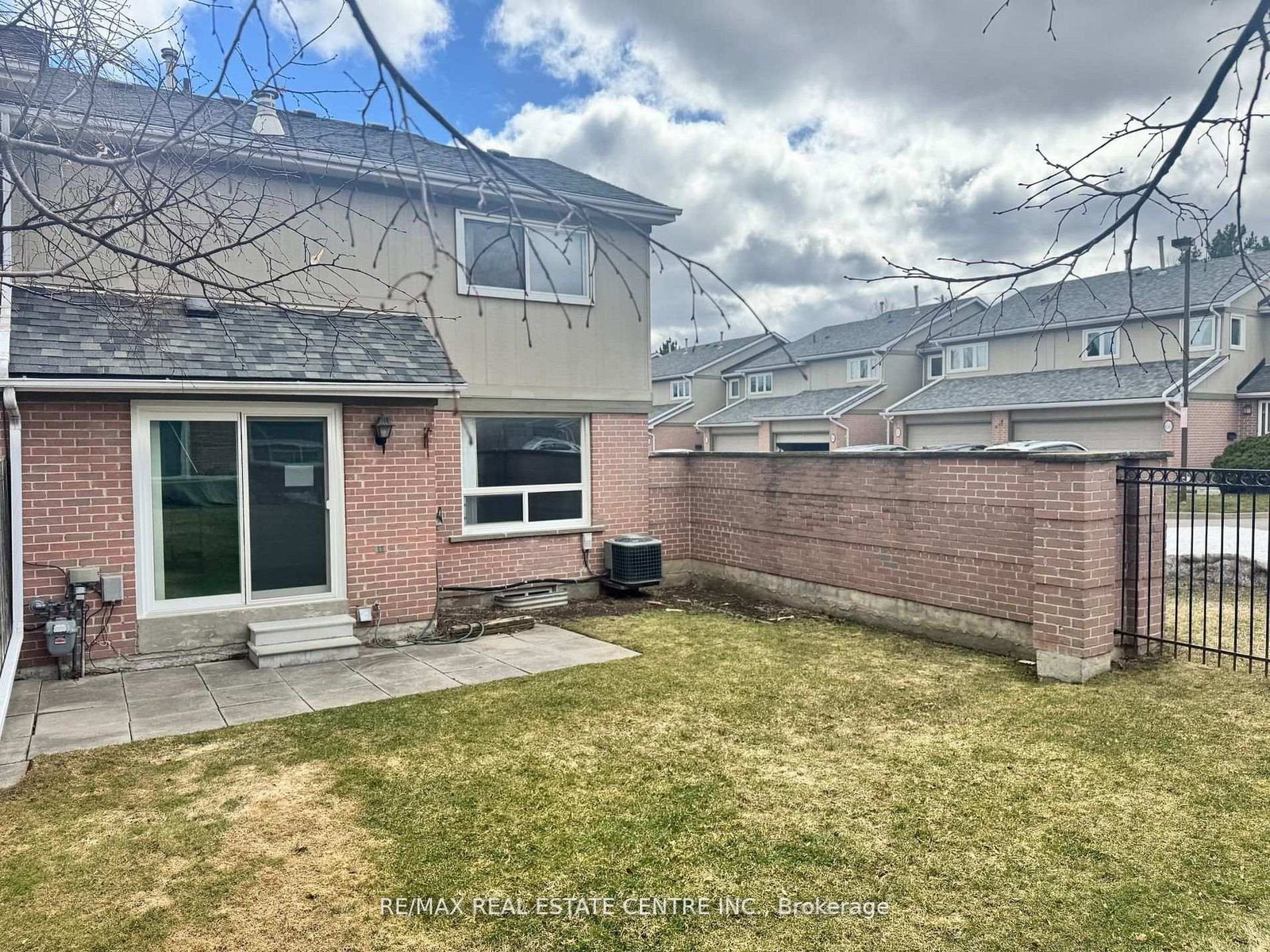 3079 Fifth Line W, Unit 67 - Photo 34