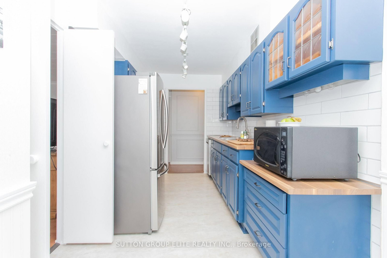 1580 MISSISSAUGA VALLEY Boulevard, Unit 1812 - Photo 17