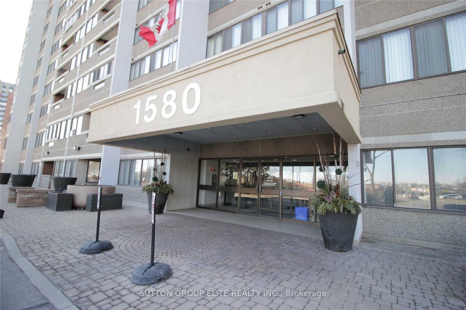 1580 MISSISSAUGA VALLEY Boulevard, Unit 1812 - Photo 2