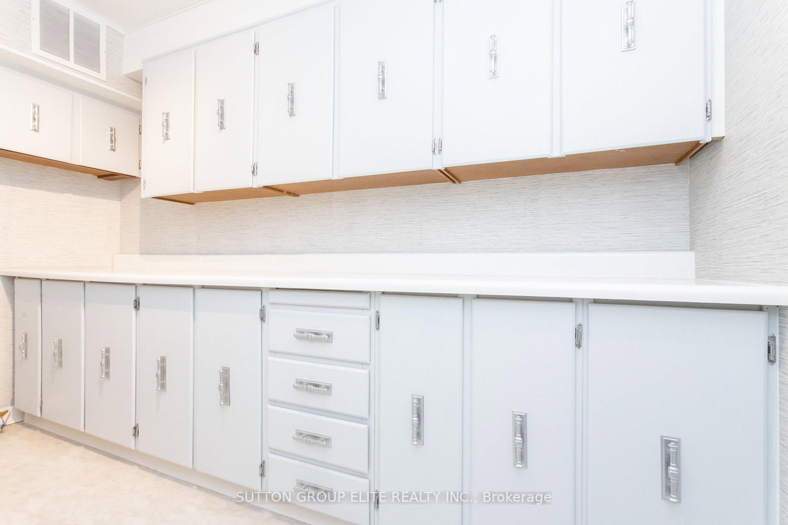 1580 MISSISSAUGA VALLEY Boulevard, Unit 1812 - Photo 4