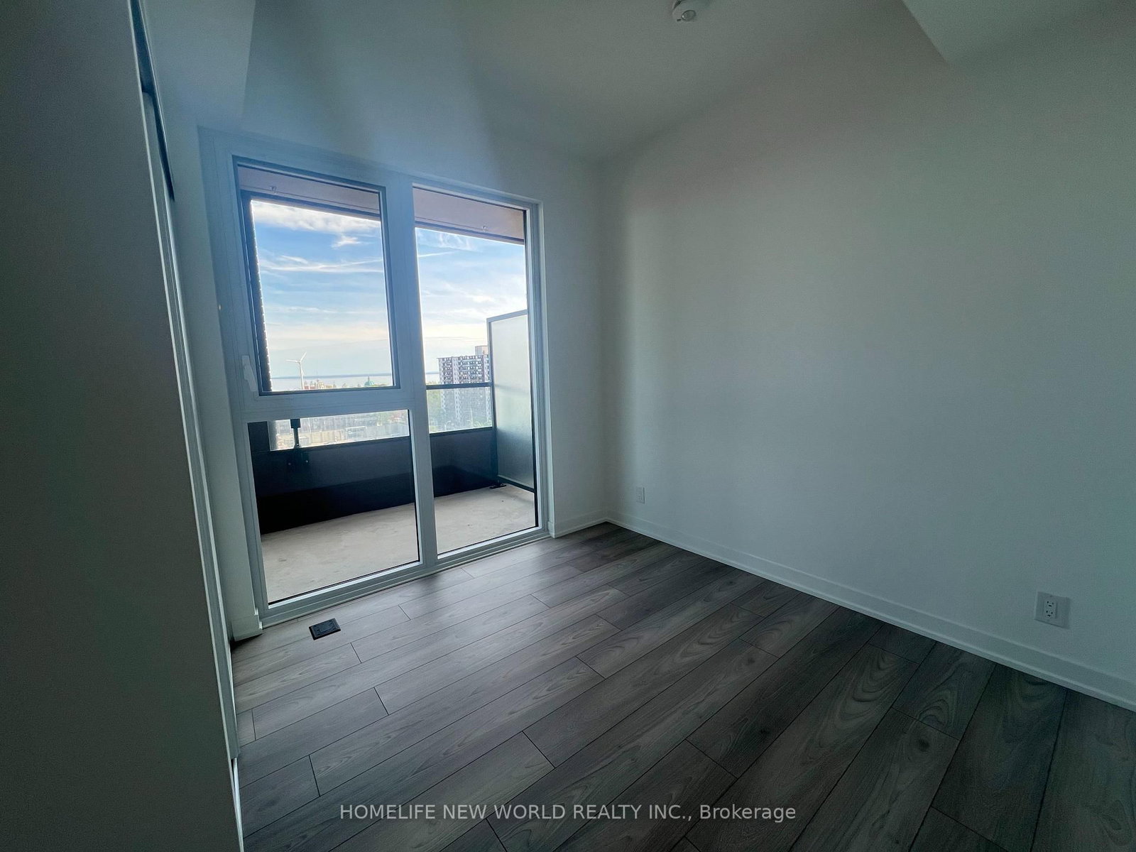 285 Dufferin Street, Unit 811 - Photo 10