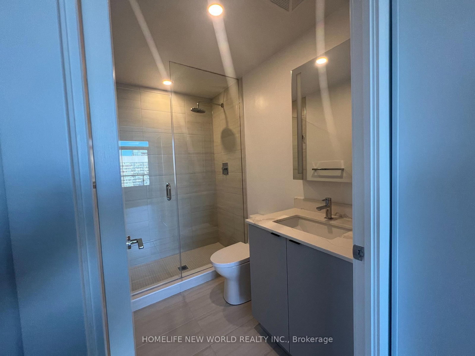 285 Dufferin Street, Unit 811 - Photo 18