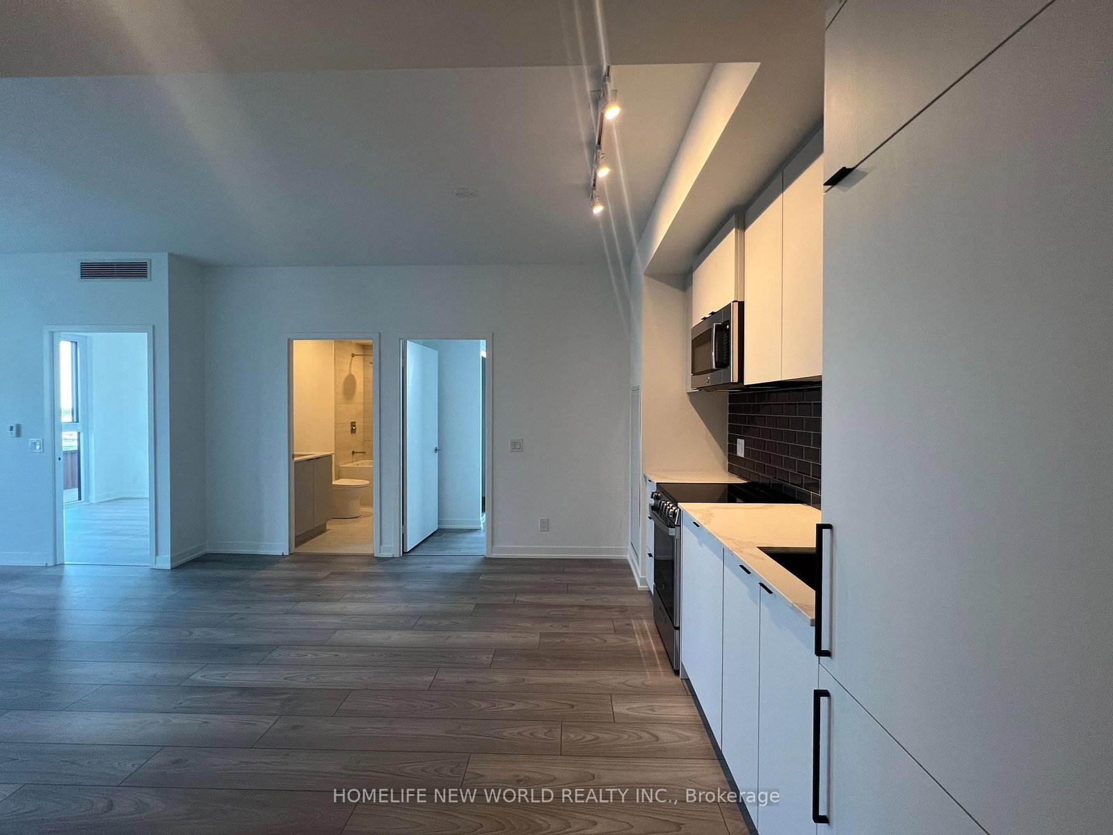 285 Dufferin Street, Unit 811 - Photo 4