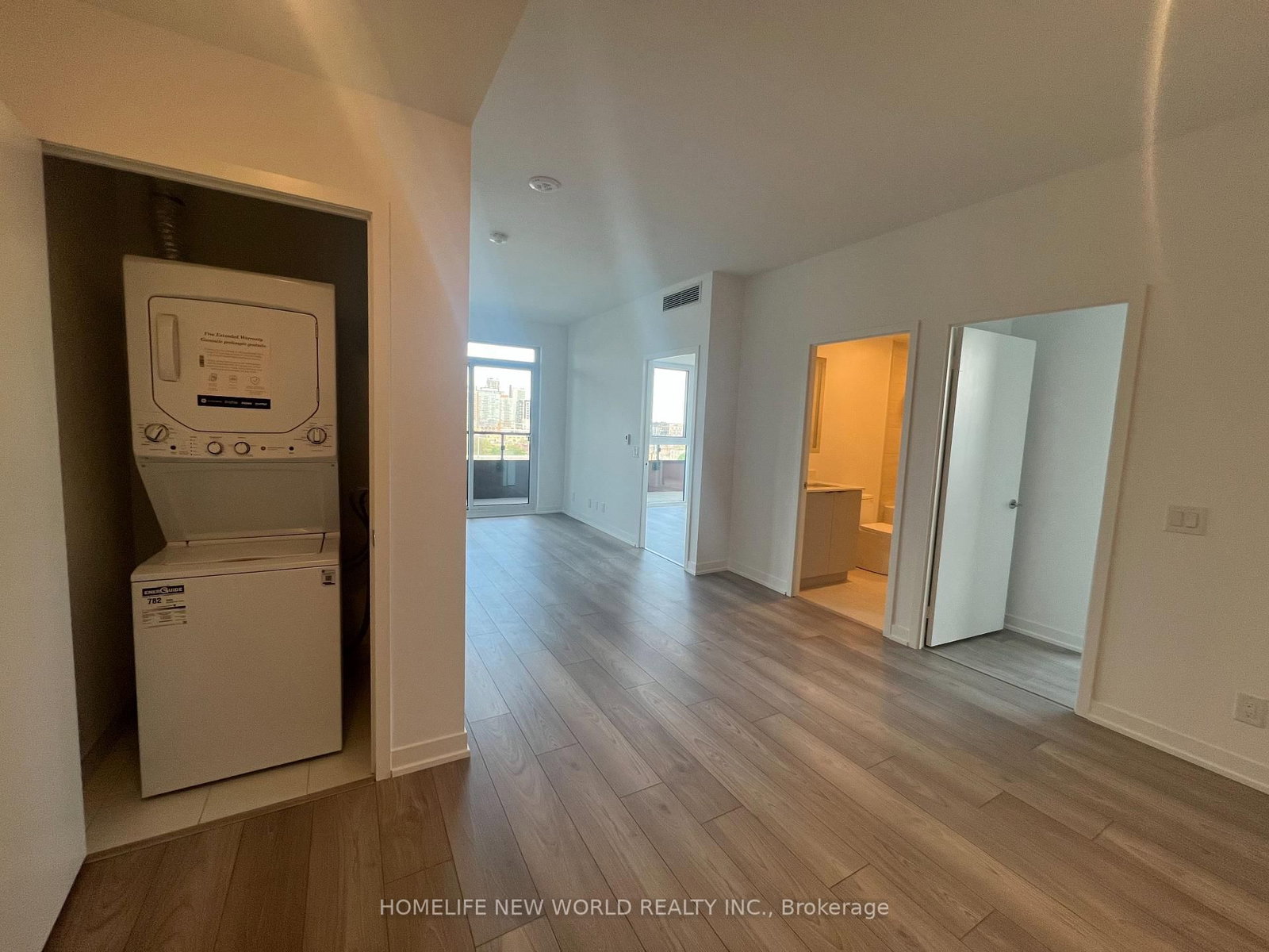 285 Dufferin Street, Unit 811 - Photo 5