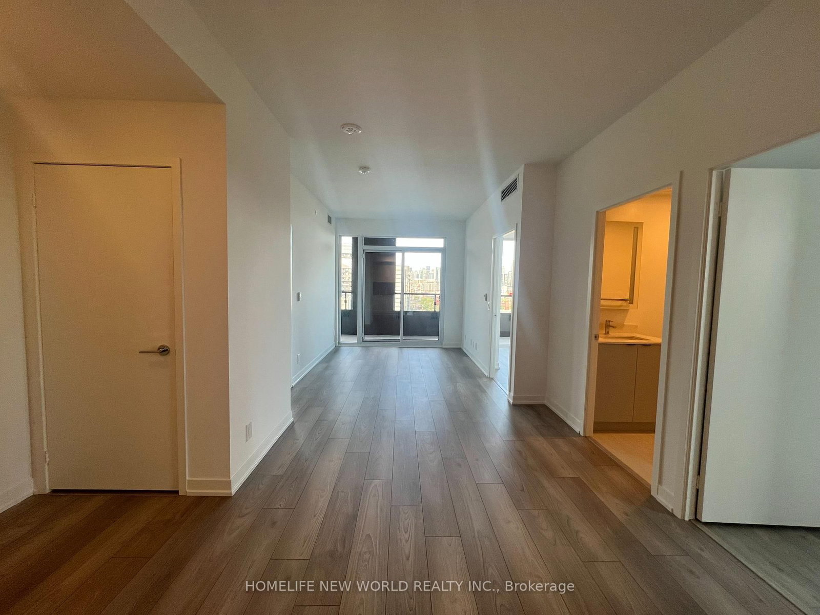 285 Dufferin Street, Unit 811 - Photo 8