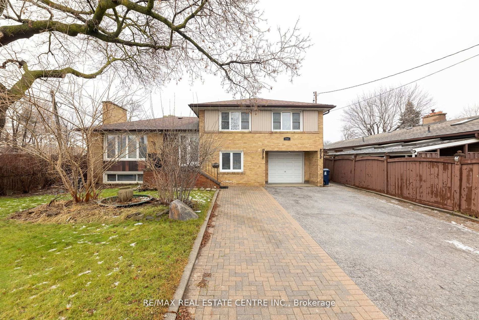 2965 Weston Road, Unit Lower