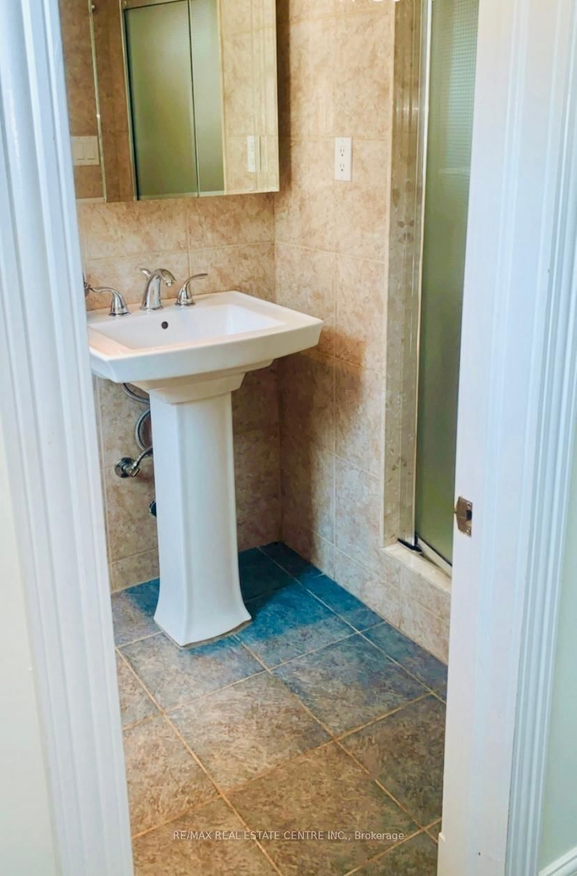 2965 Weston Road, Unit Lower - Photo 7