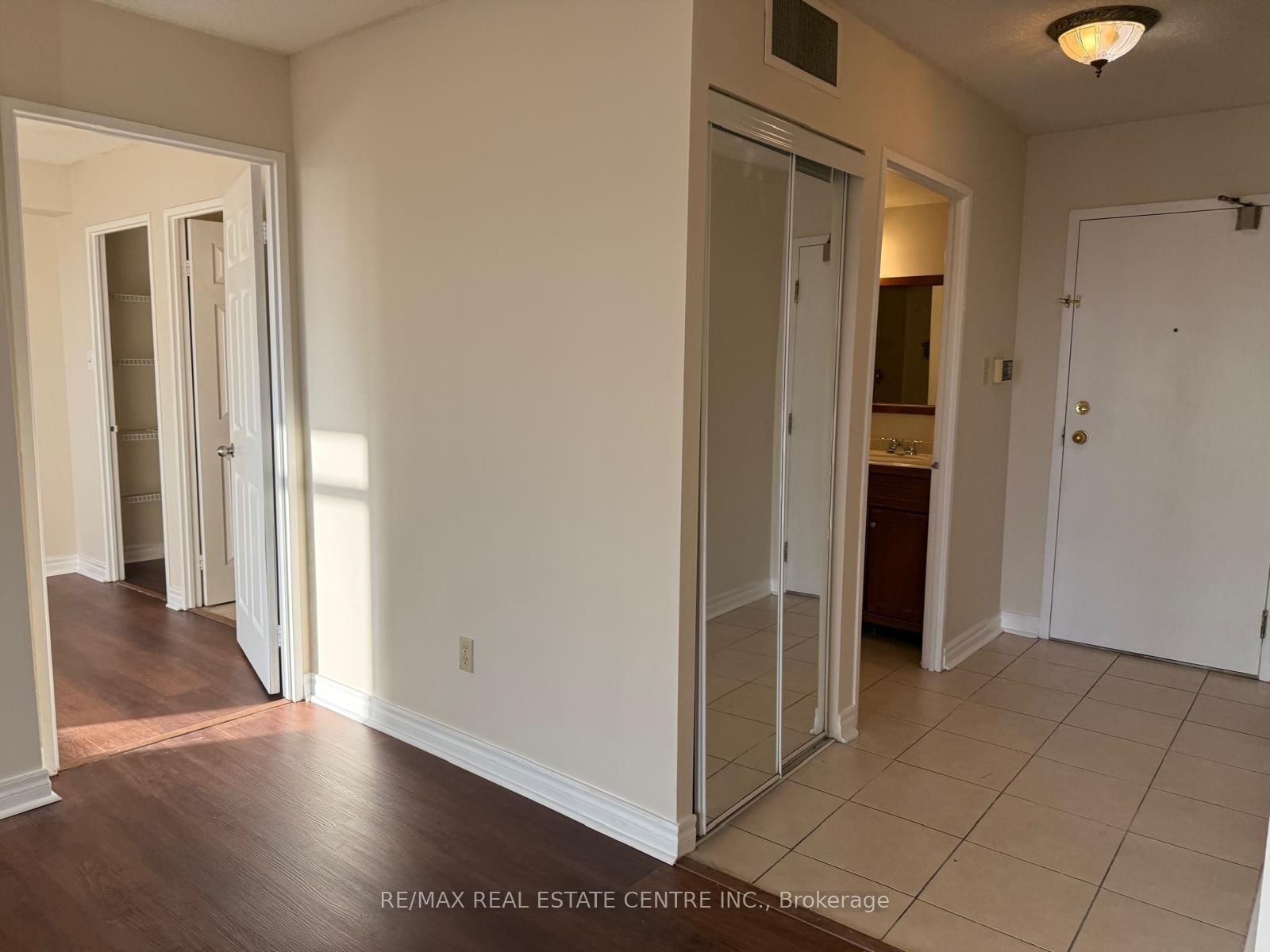 285 Enfield Place, Unit 1508 - Photo 16