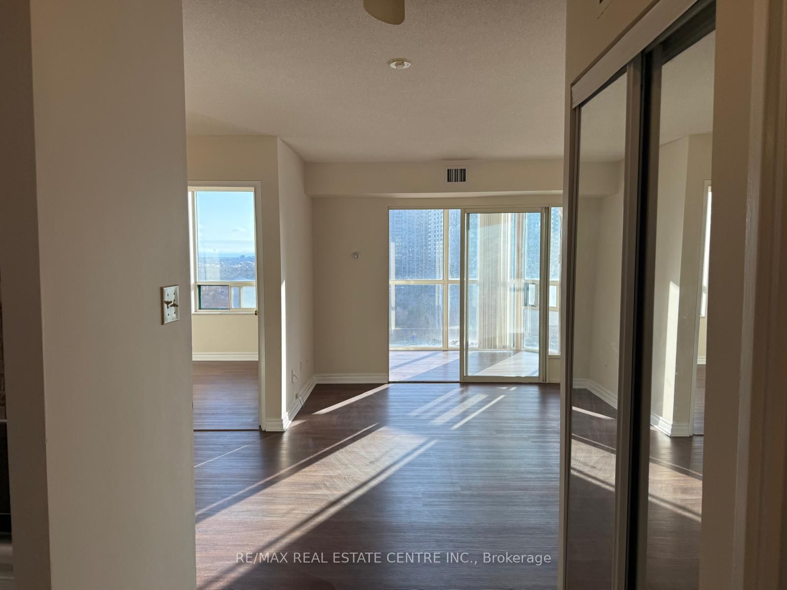 285 Enfield Place, Unit 1508 - Photo 29