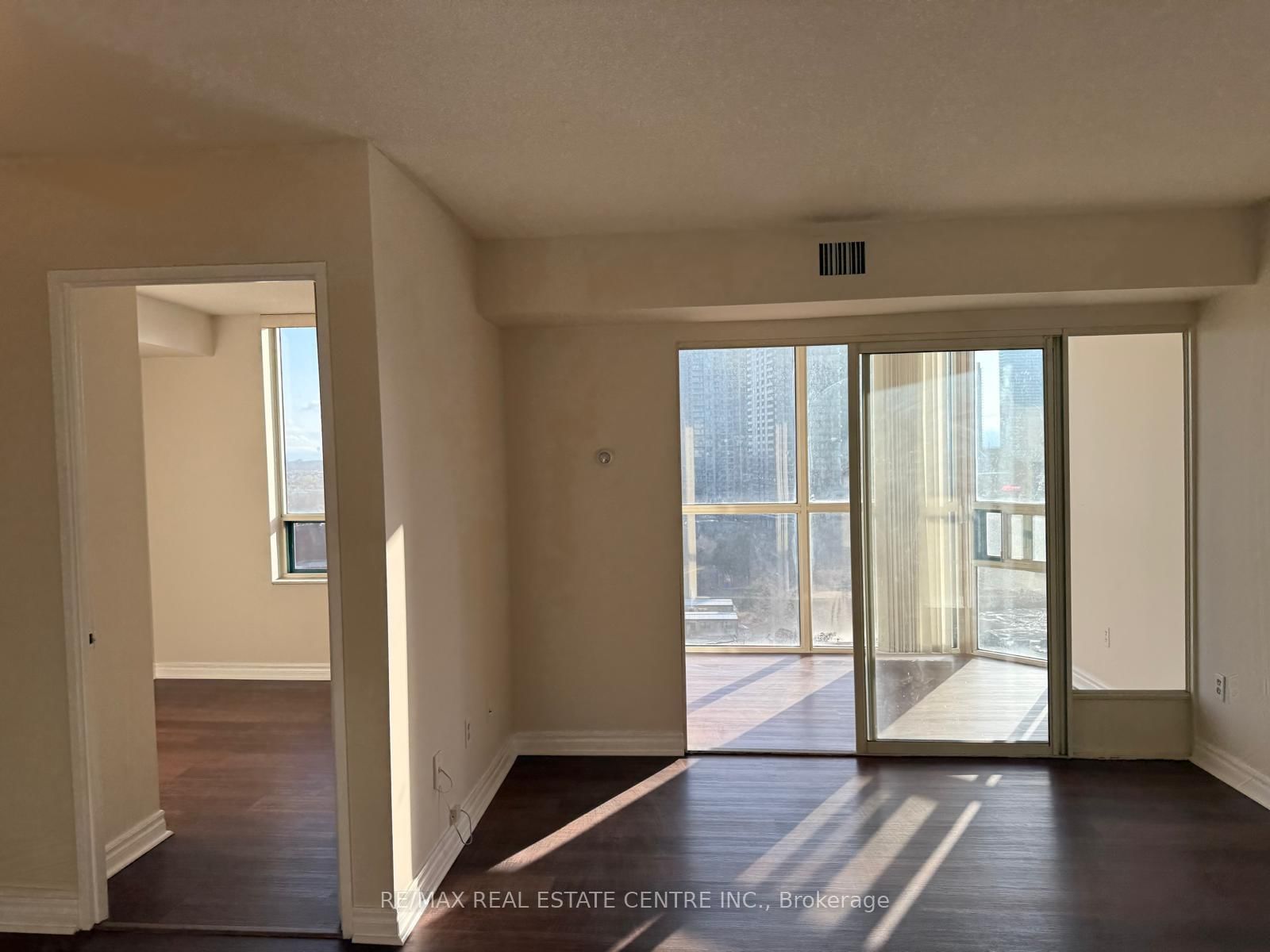 285 Enfield Place, Unit 1508 - Photo 7