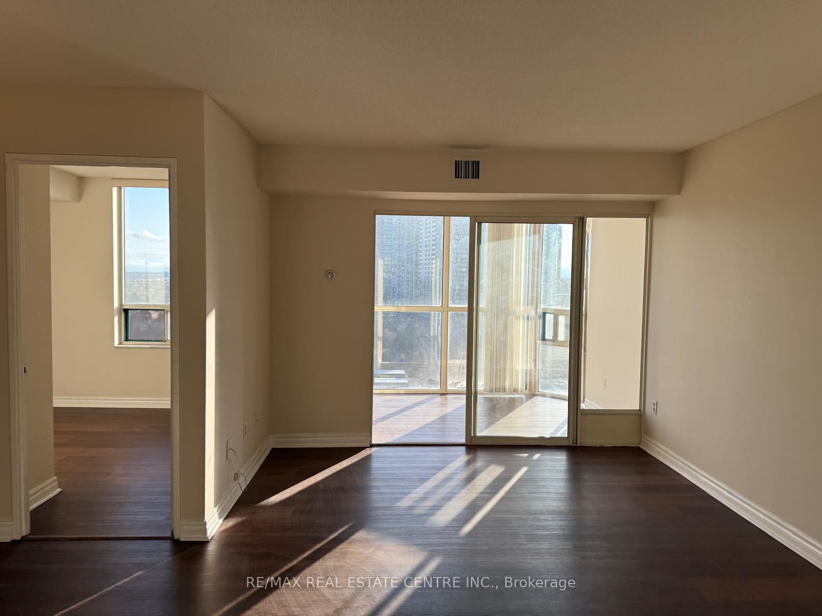 285 Enfield Place, Unit 1508 - Photo 8