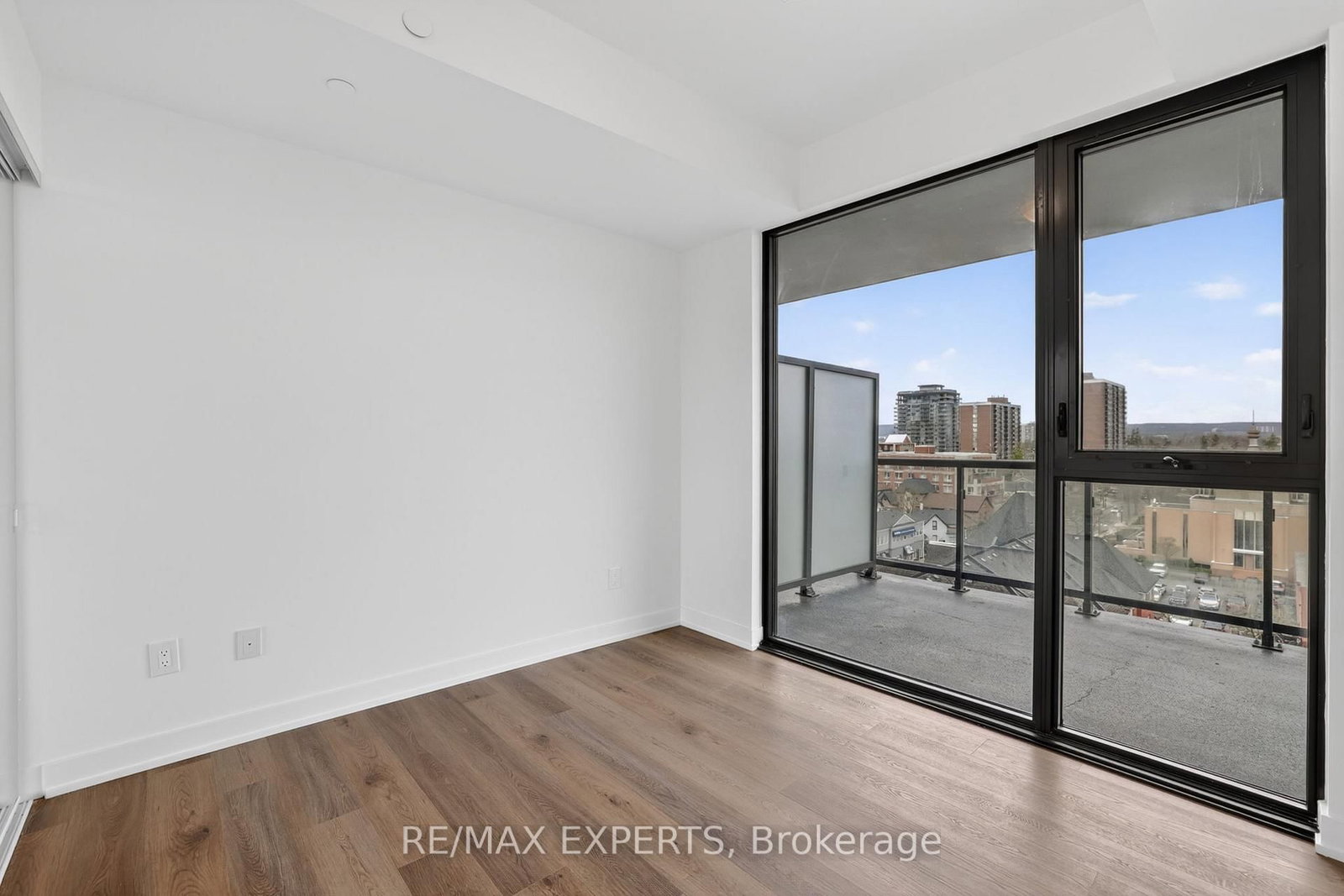 2075 Lakeshore Road, Unit 601 - Photo 23