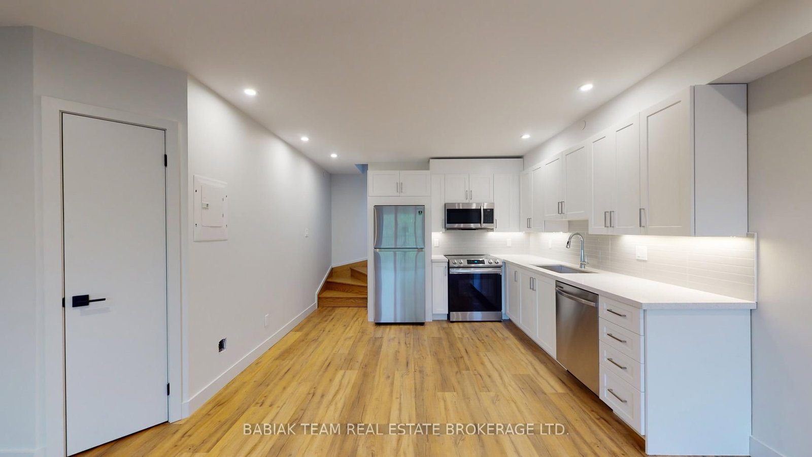 238 Jane Street, Unit 302 - Photo 6