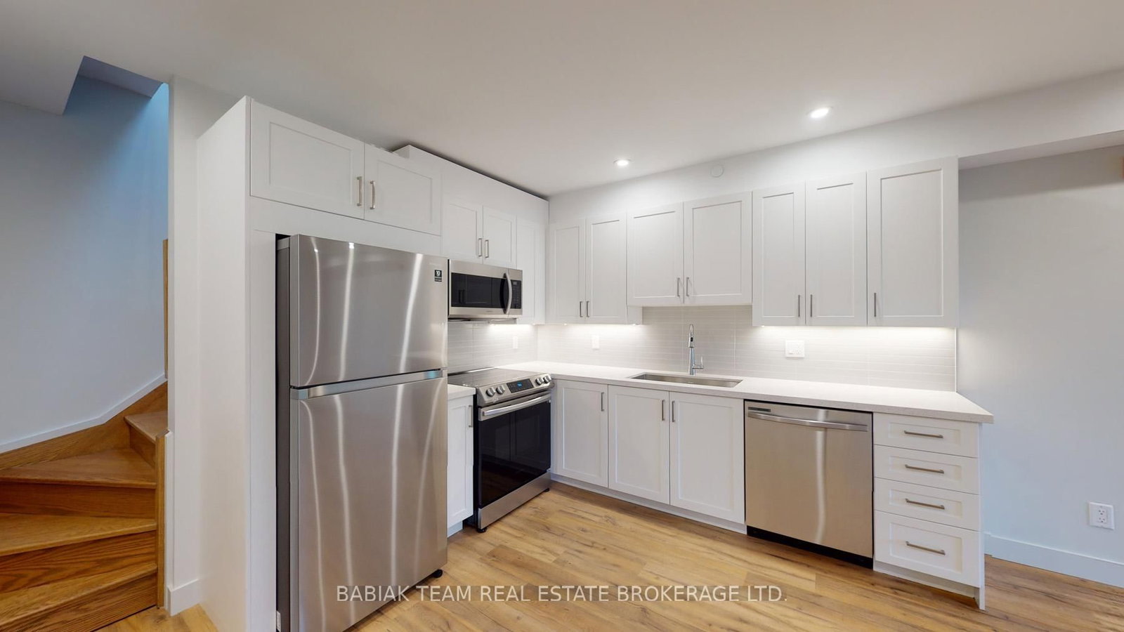 238 Jane Street, Unit 302 - Photo 7