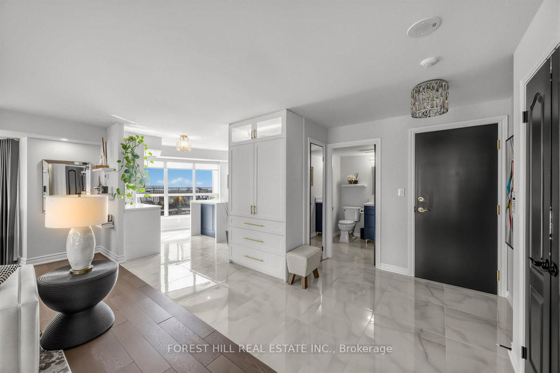 802 - 2111 Lake Shore Blvd W, Toronto, M8V 4B2 | Image 2