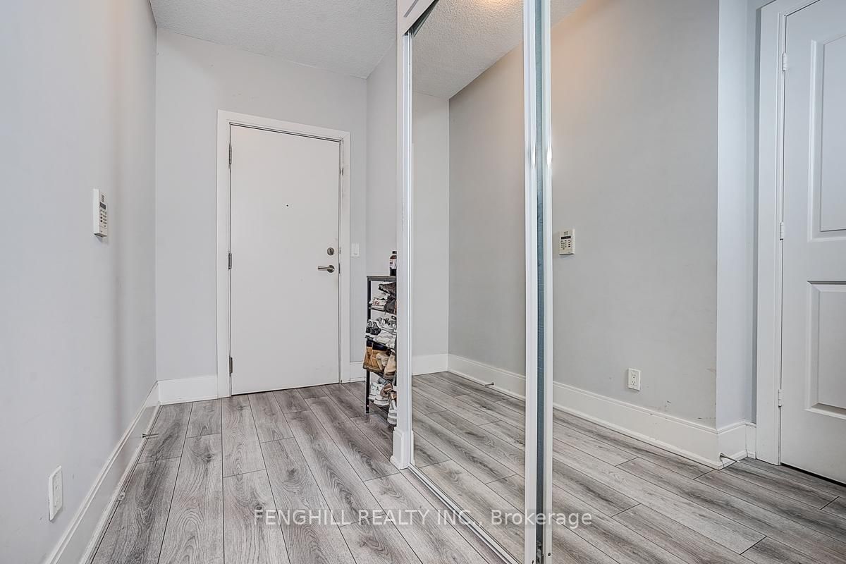 330 Burnhamthorpe Road W, Unit 2904 - Photo 18