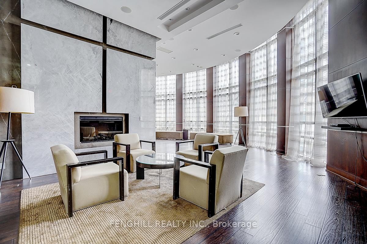 330 Burnhamthorpe Road W, Unit 2904 - Photo 3