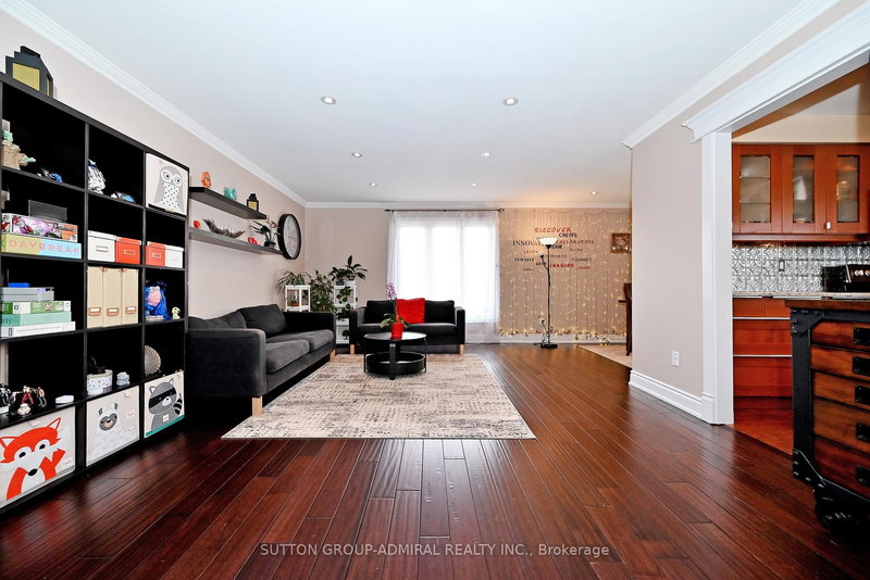 21 Bigham Cres, Toronto, M9C 5C5 | Image 3
