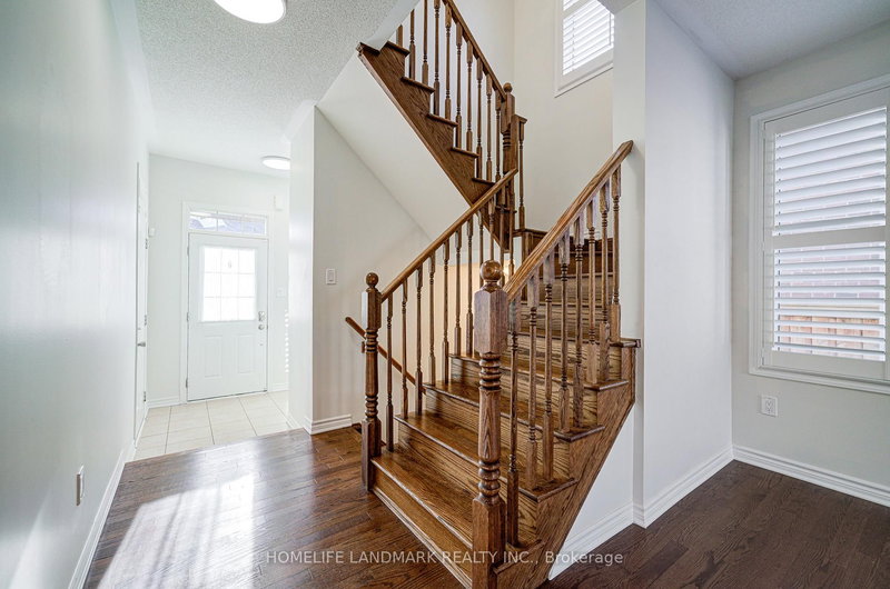 1391 Whitney Terr, Milton, L9E 0B8 | Image 3