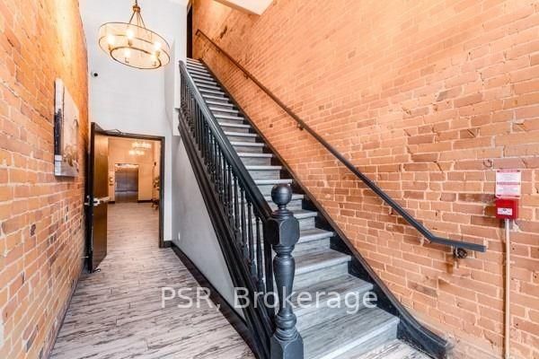309 - 2870 Dundas Street W