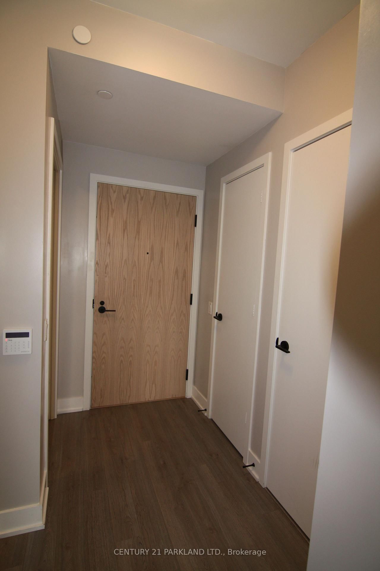50 George Butchart Drive, Unit 411 - Photo 2