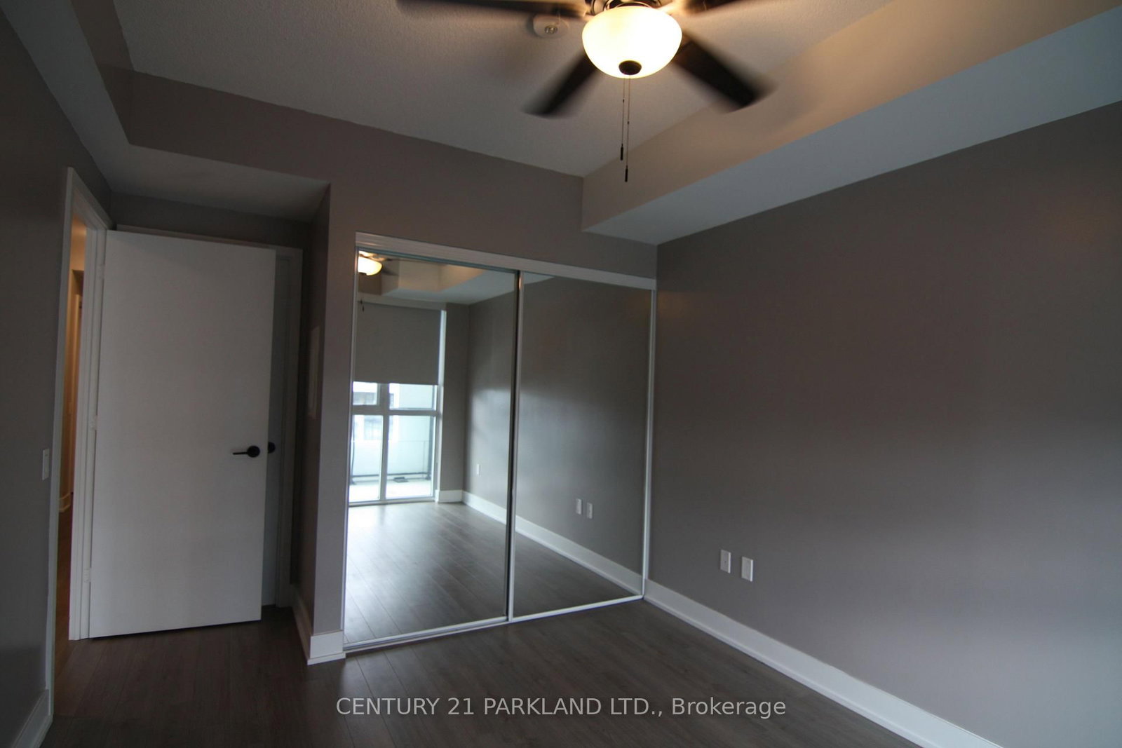 50 George Butchart Drive, Unit 411 - Photo 8