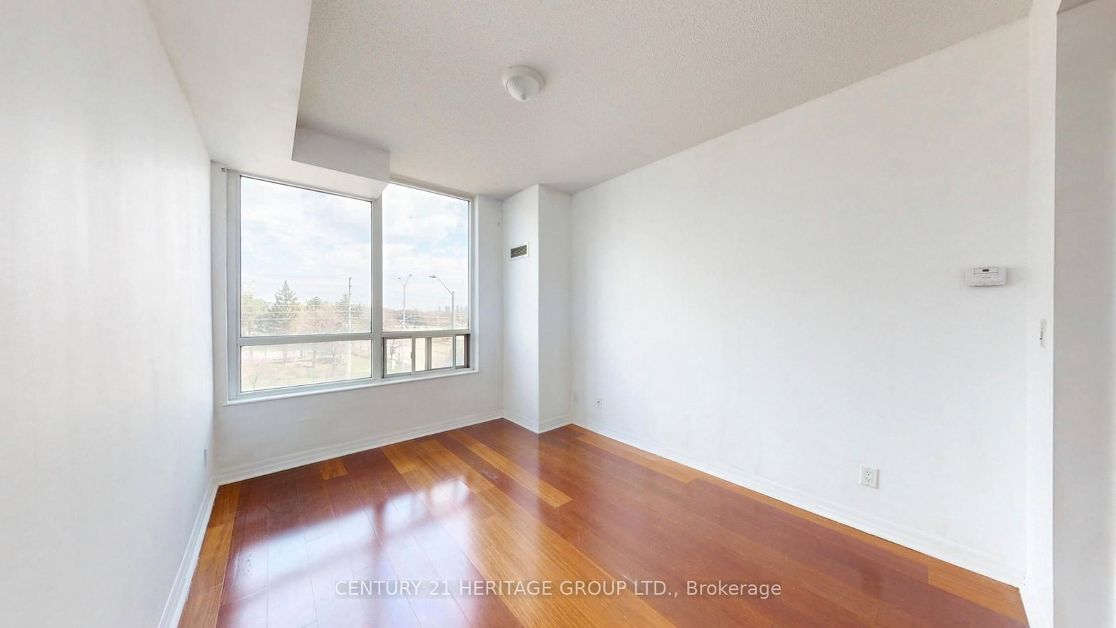 1359 Rathburn Road E, Unit 405 - Photo 19
