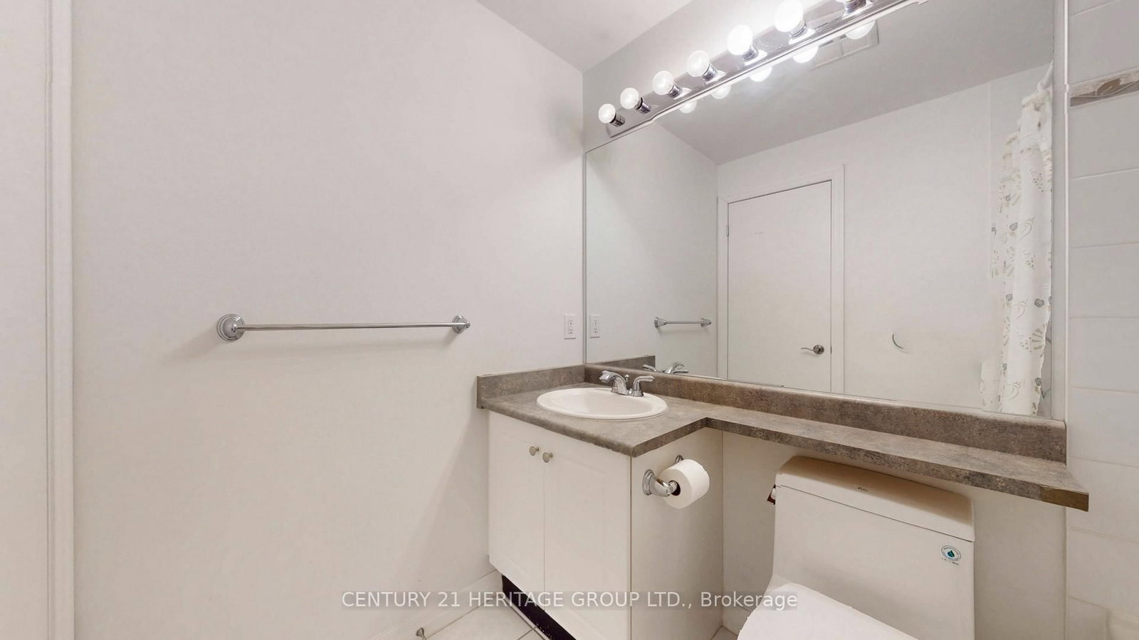 1359 Rathburn Road E, Unit 405 - Photo 23