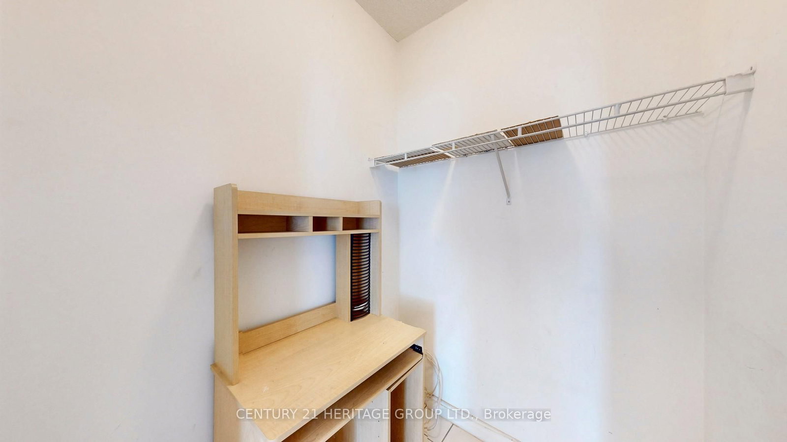 1359 Rathburn Road E, Unit 405 - Photo 30