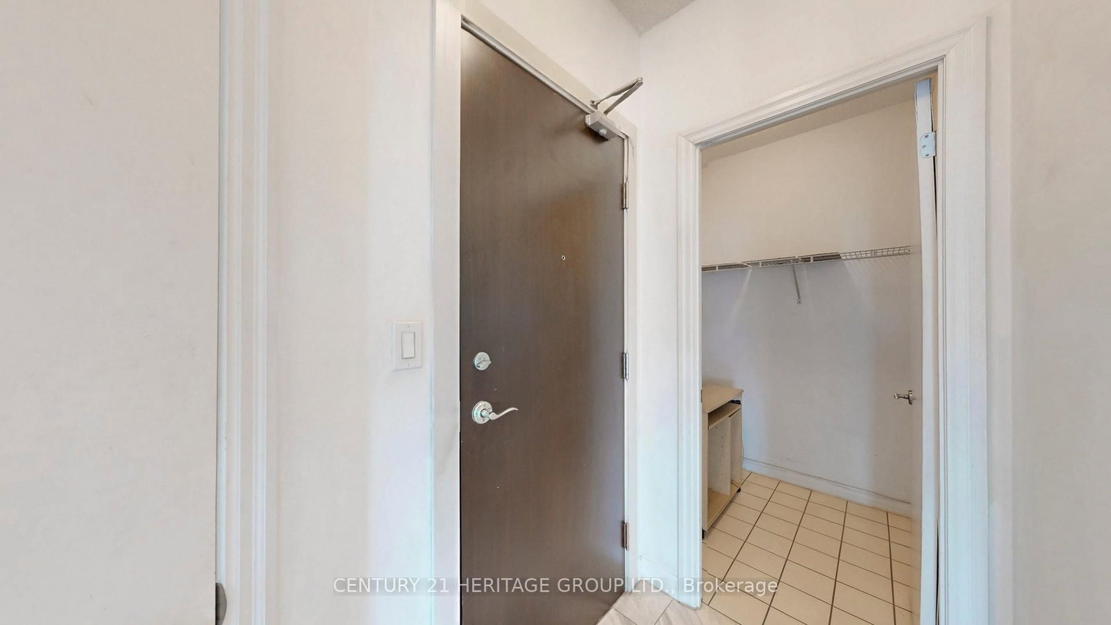 1359 Rathburn Road E, Unit 405 - Photo 31