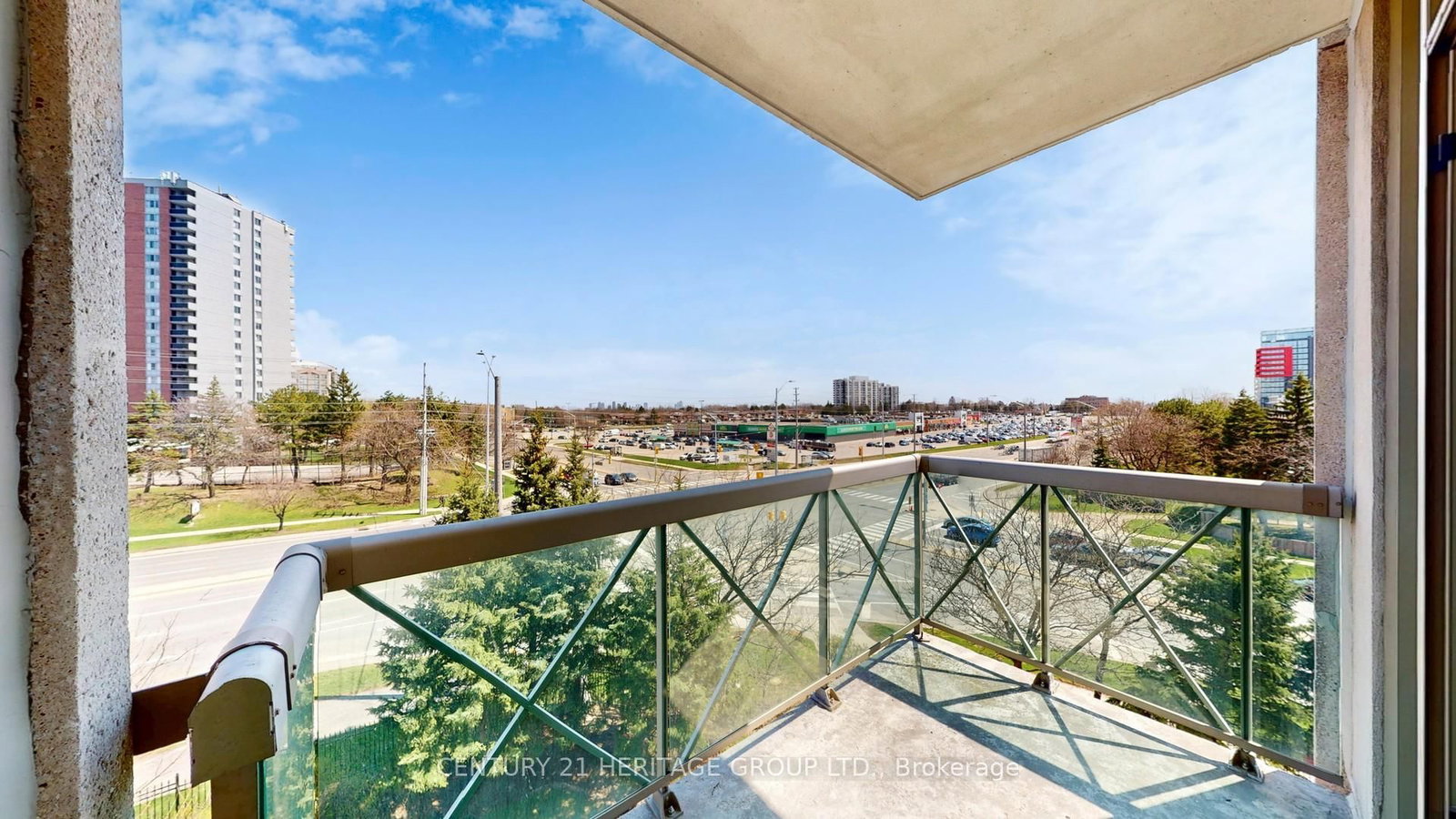 1359 Rathburn Road E, Unit 405 - Photo 32