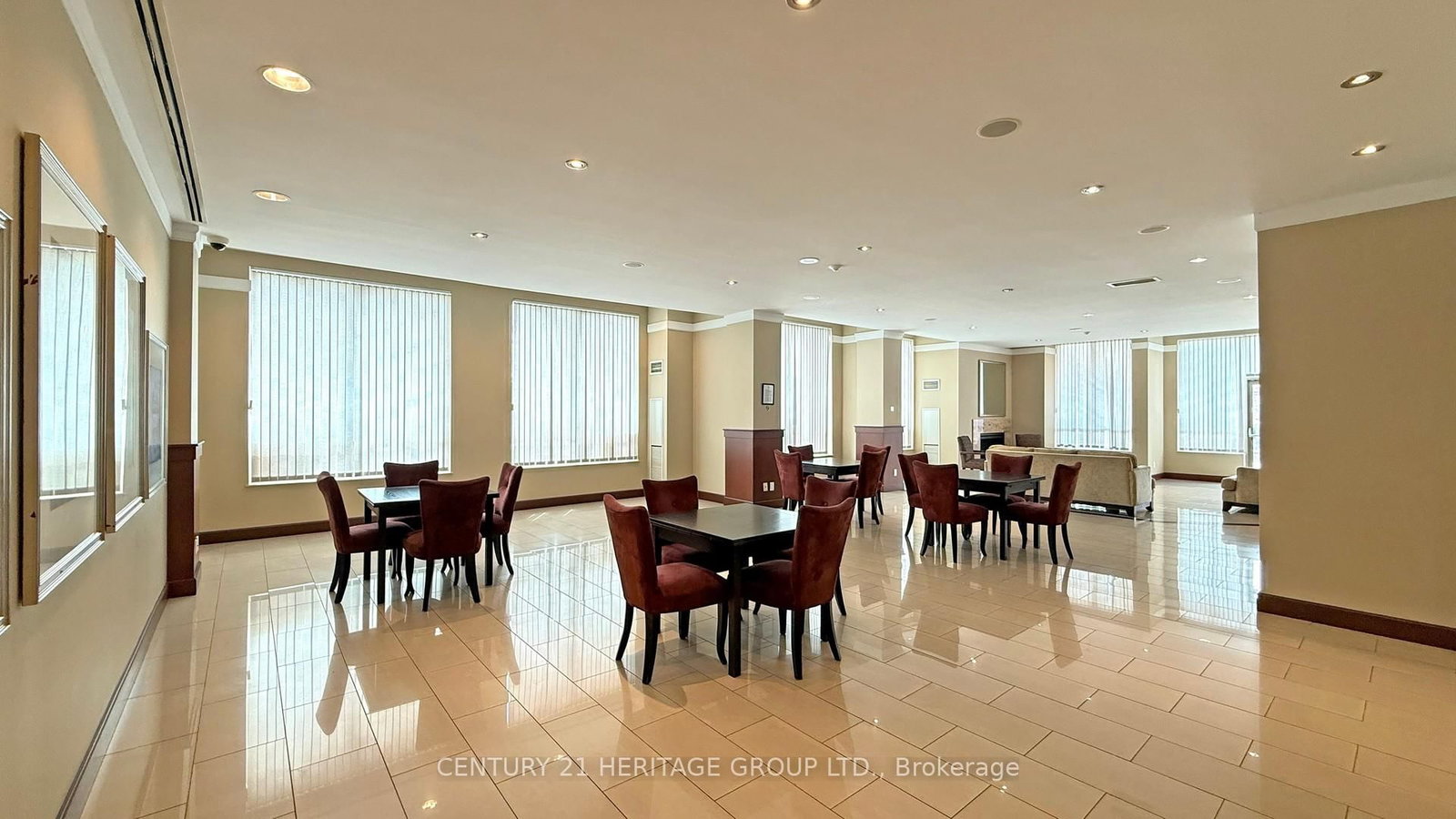 1359 Rathburn Road E, Unit 405 - Photo 39