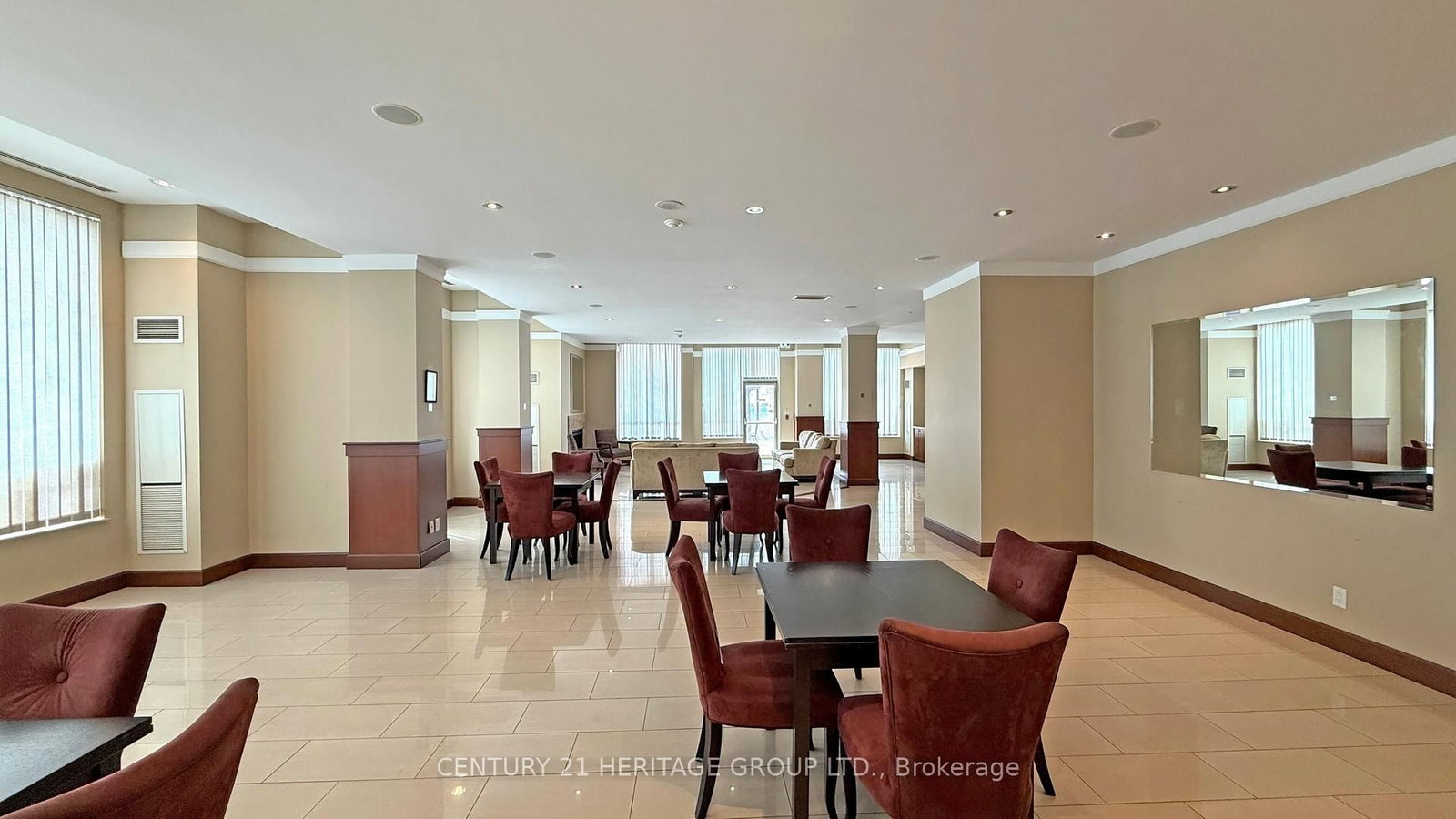 1359 Rathburn Road E, Unit 405 - Photo 40