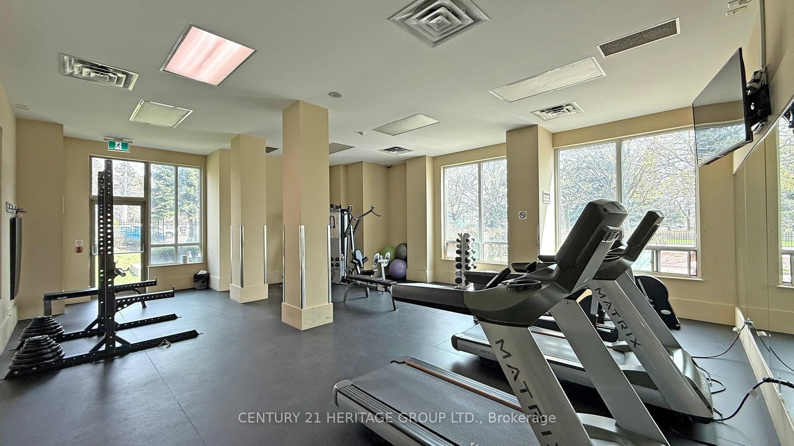 1359 Rathburn Road E, Unit 405 - Photo 43