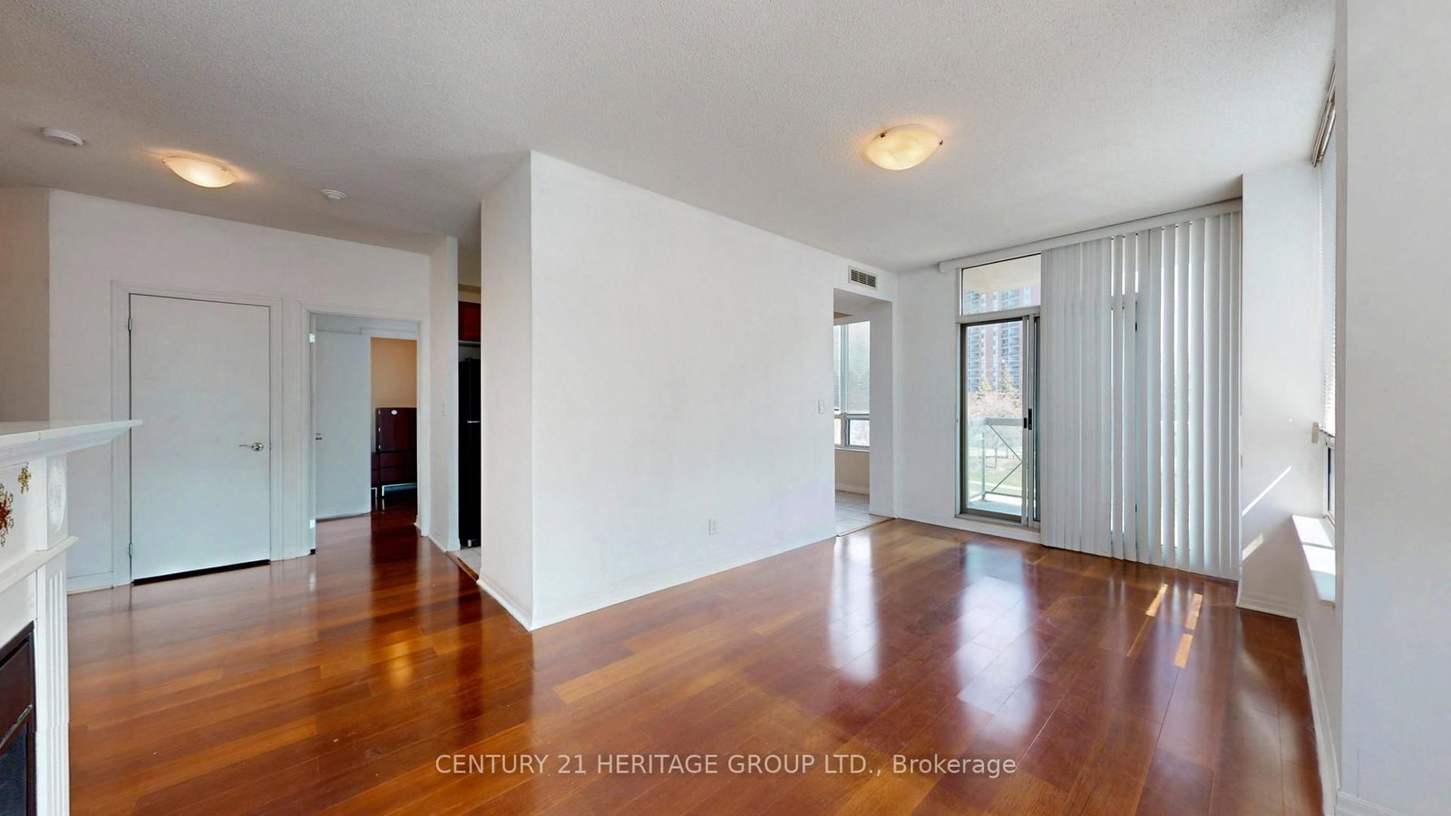 1359 Rathburn Road E, Unit 405 - Photo 9