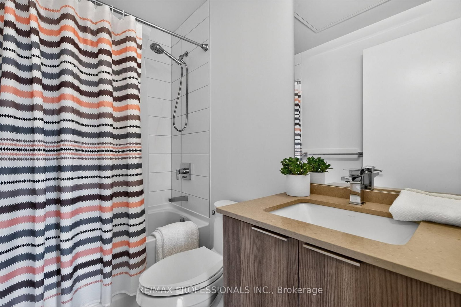 10 Brin Drive, Unit TH48 - Photo 17