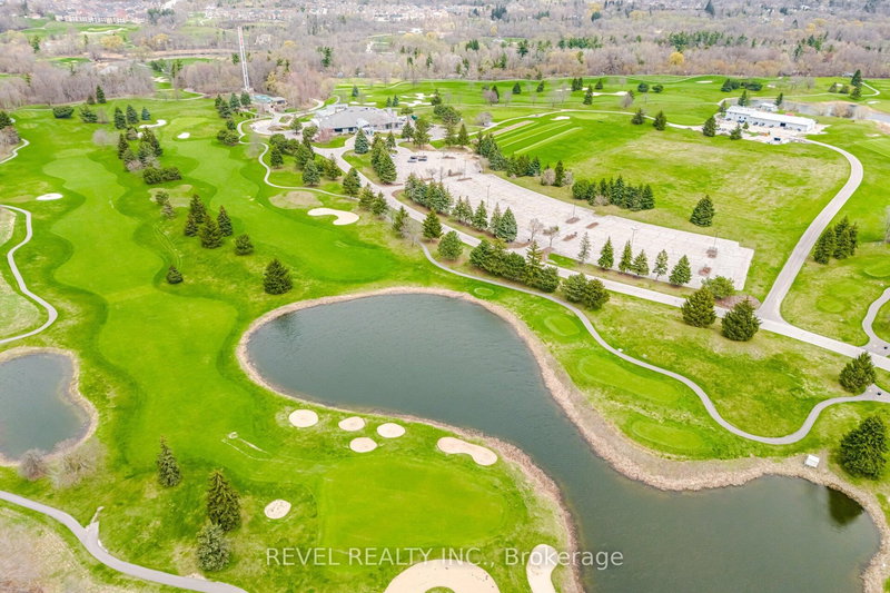 248 Sky Harbour Dr, Brampton, L6Y 2Z7 | Image 2