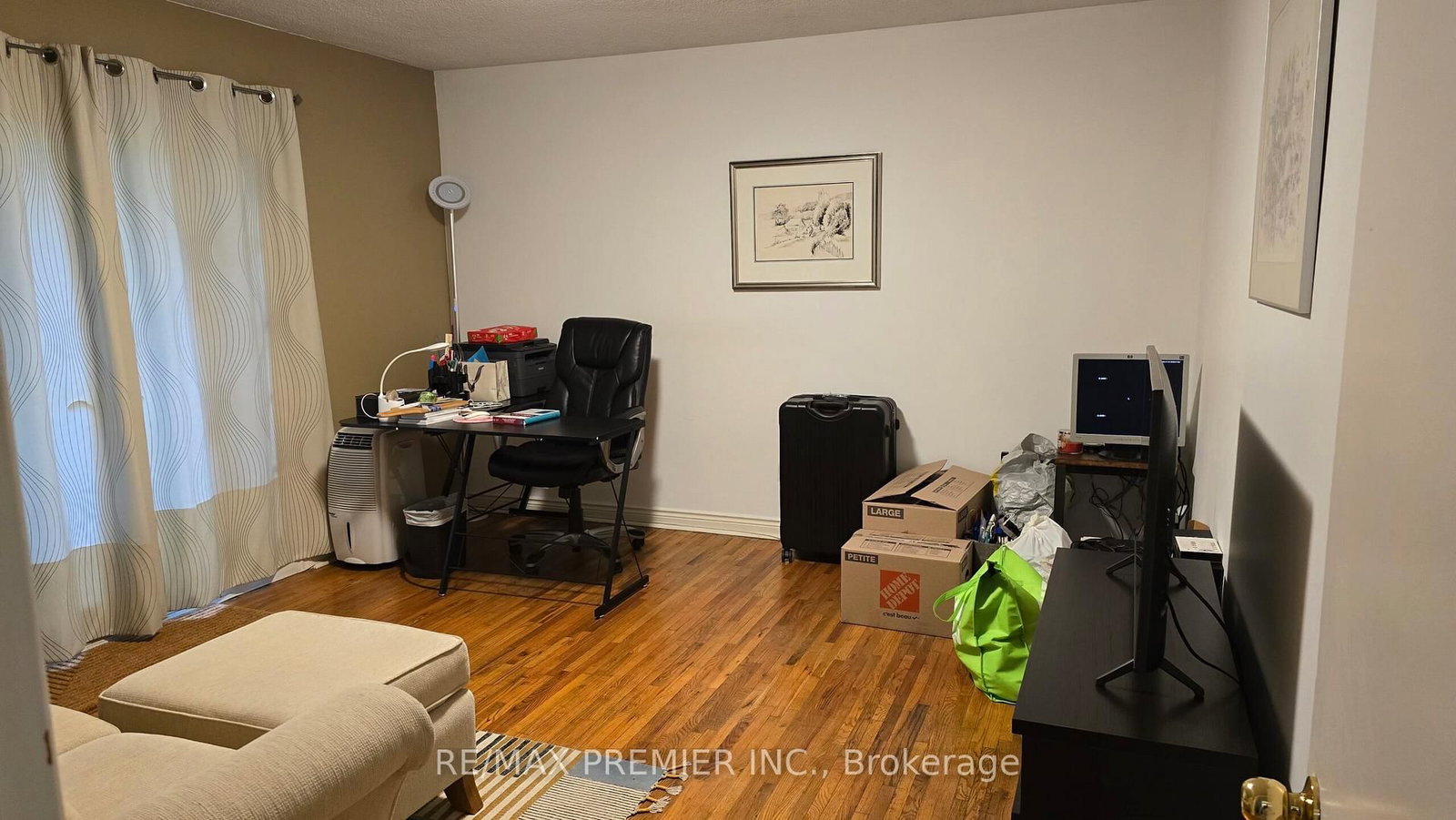 11 Northolt Court - Photo 13