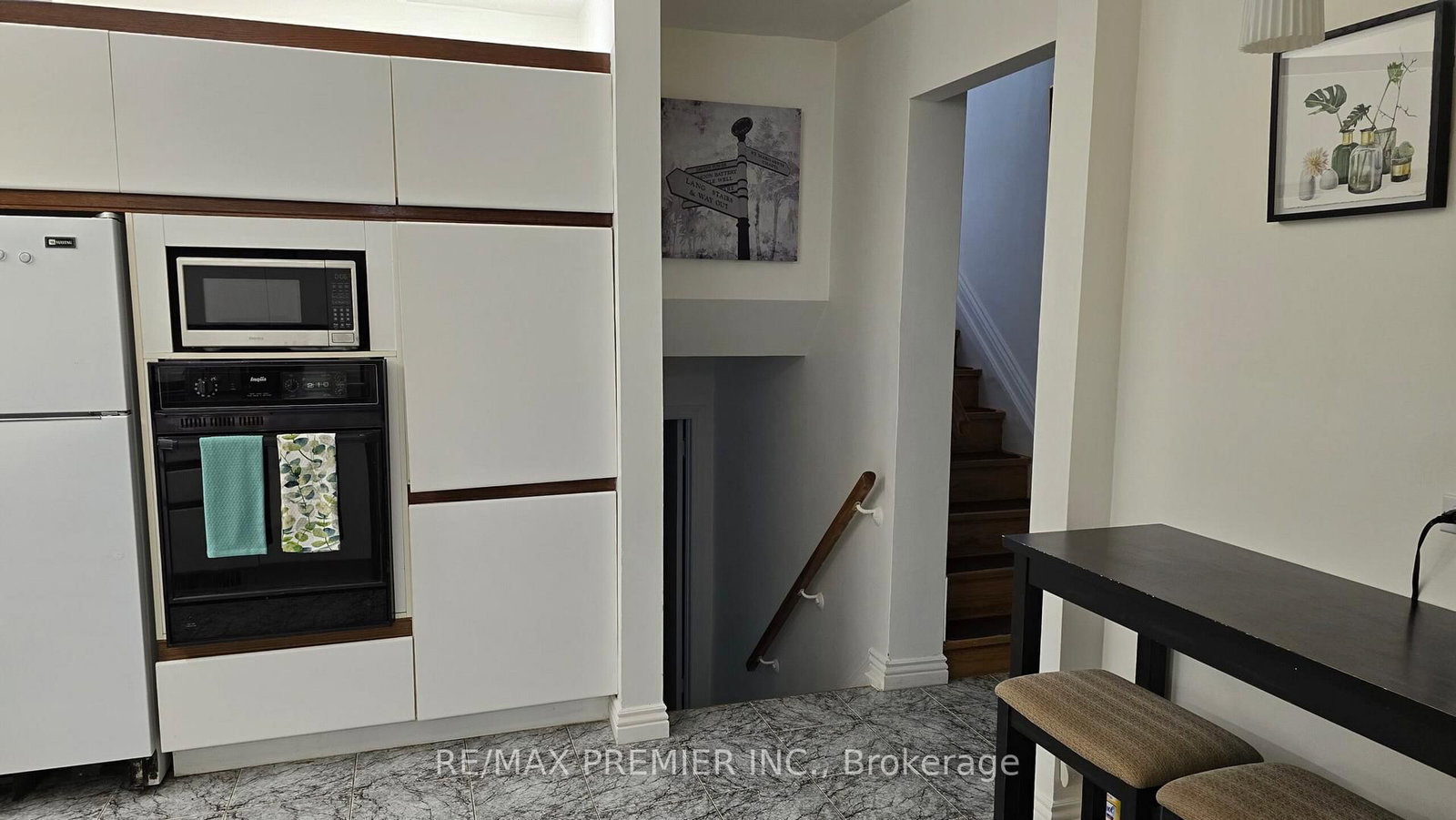 11 Northolt Court - Photo 6