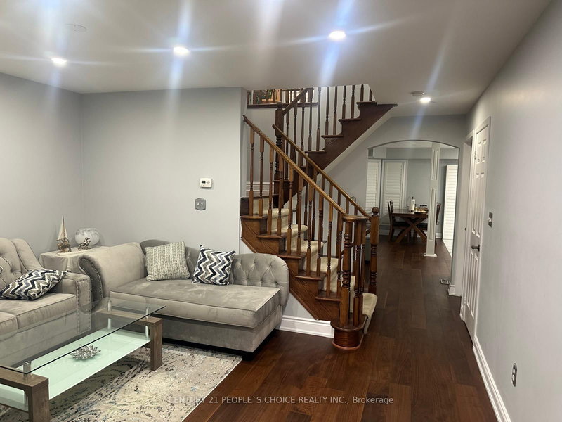 1657 Samuelson Circ, Mississauga, L5N 7Z8 | Image 3