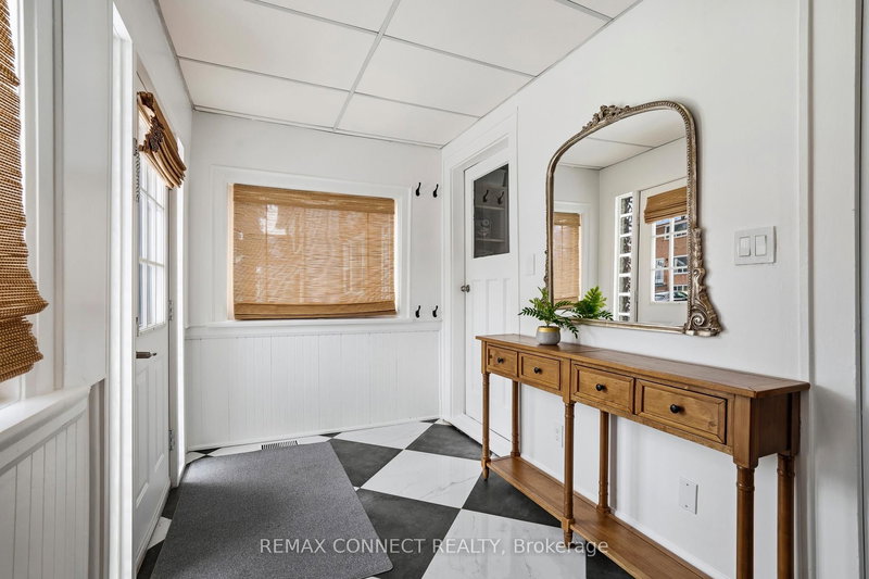 60 Woodbury Rd, Toronto, M8W 1X7 | Image 3