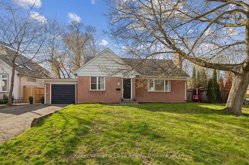 7 Washington Ave, Oakville, L6K 1W5 | Image 2