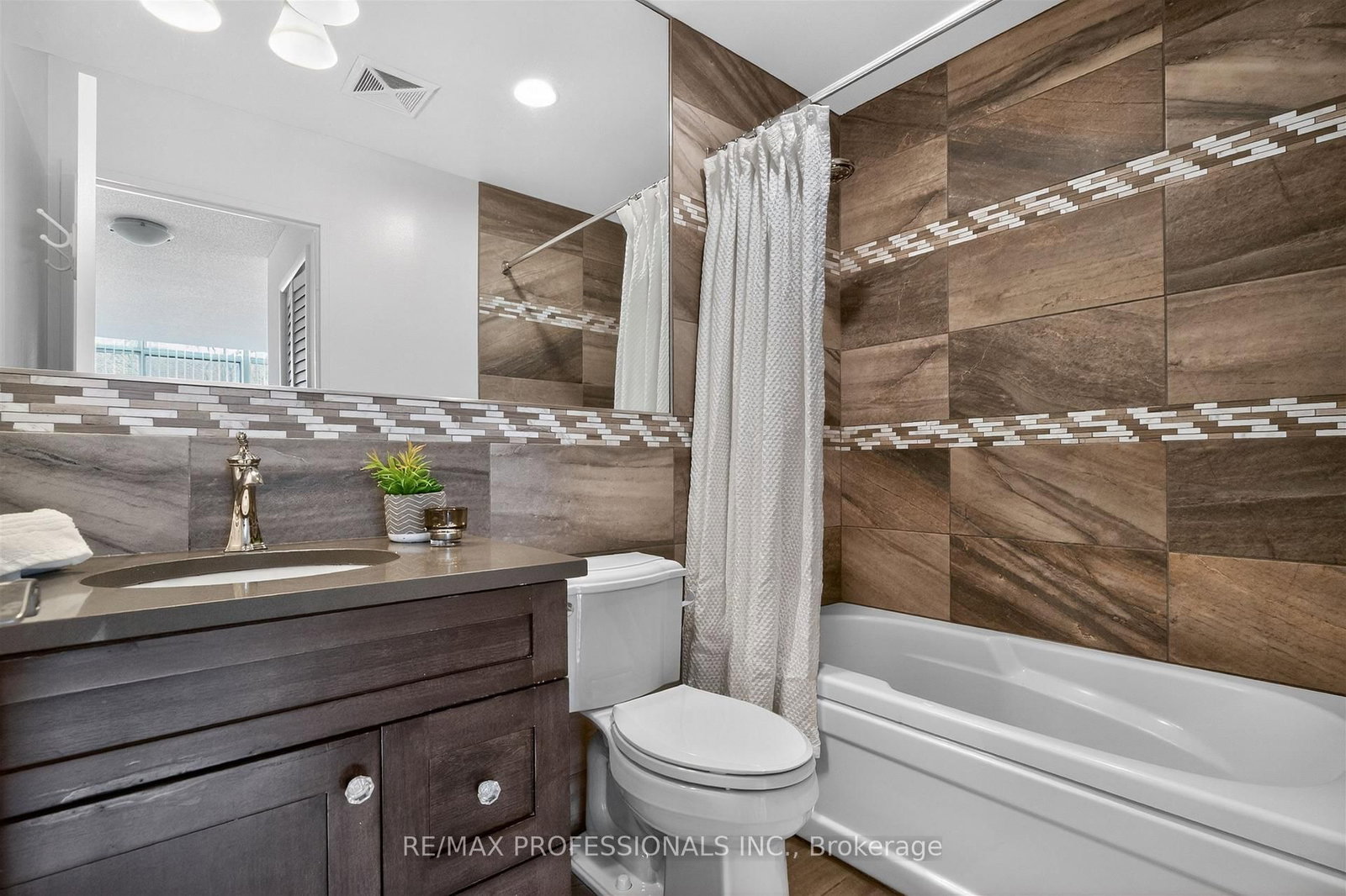 20 Southport Street, Unit 620 - Photo 28