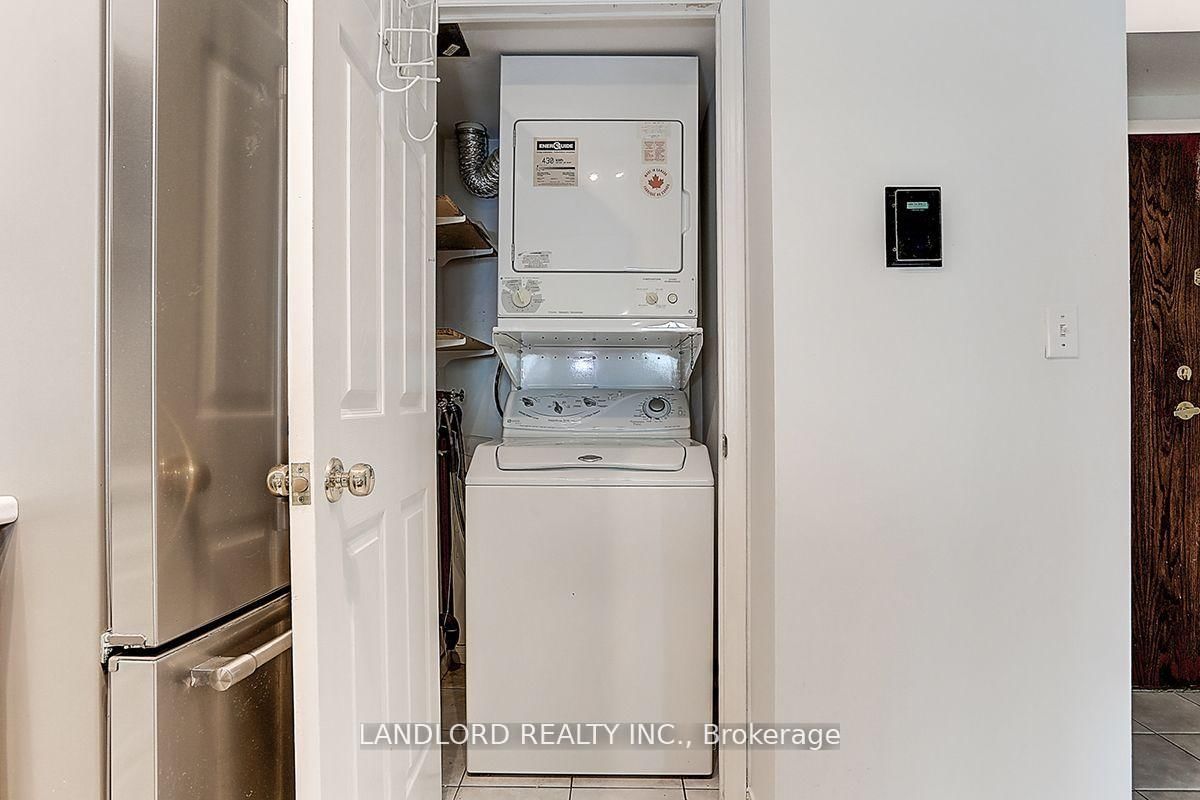 190 Manitoba Street, Unit 811 - Photo 14