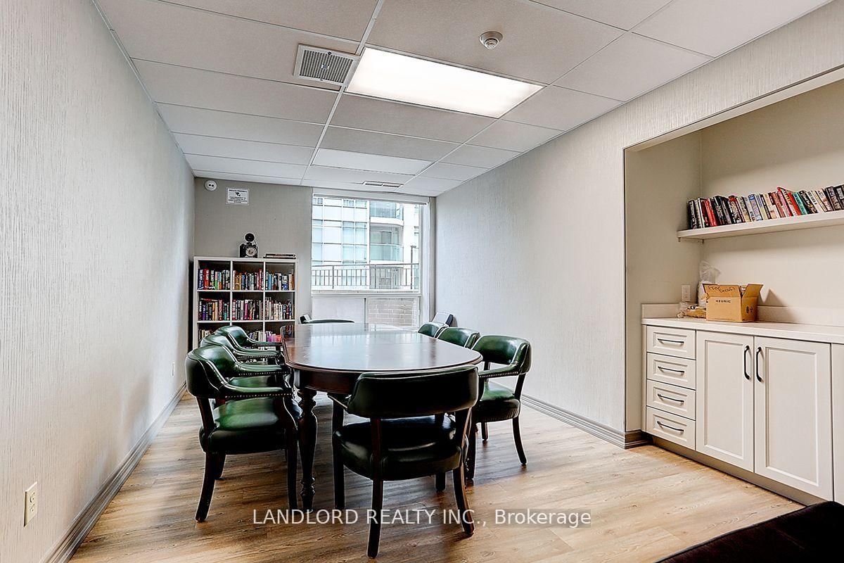 190 Manitoba Street, Unit 811 - Photo 31