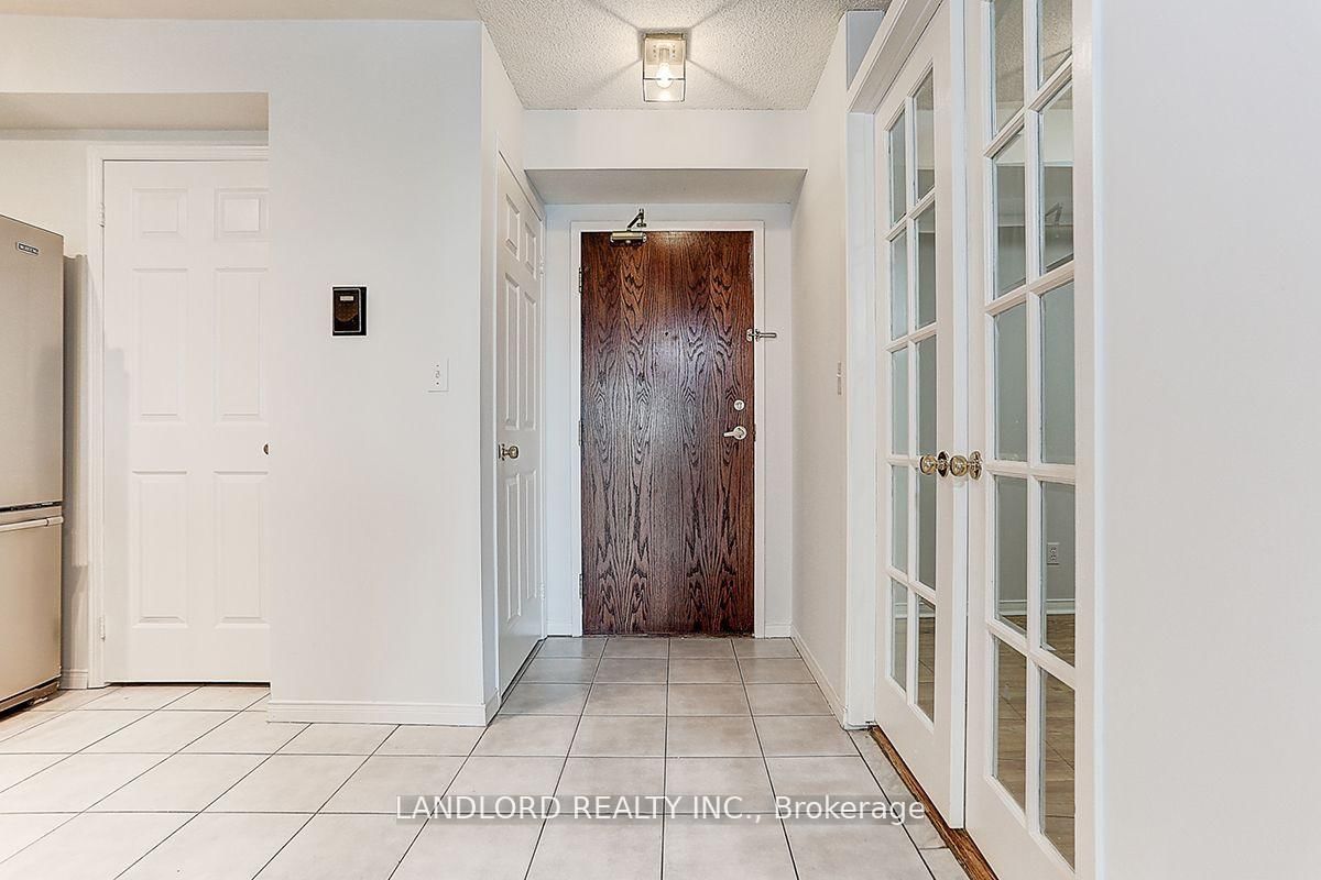 190 Manitoba Street, Unit 811 - Photo 6