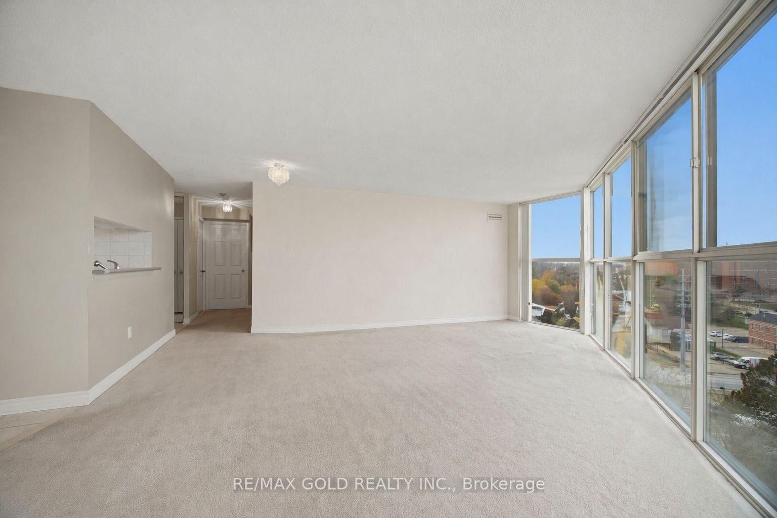 2091 Hurontario Street, Unit 908 - Photo 16