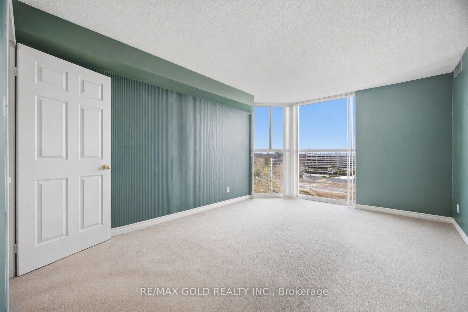 2091 Hurontario Street, Unit 908 - Photo 23