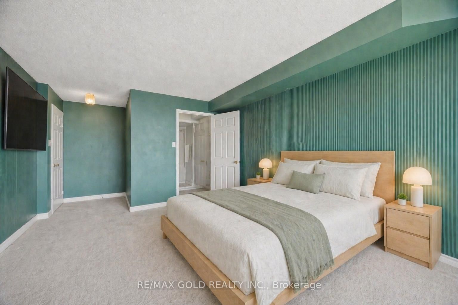 2091 Hurontario Street, Unit 908 - Photo 24